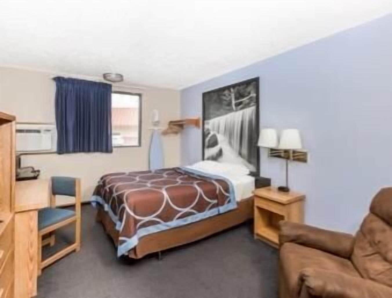 Super 8 By Wyndham Manhattan Ks Eksteriør billede