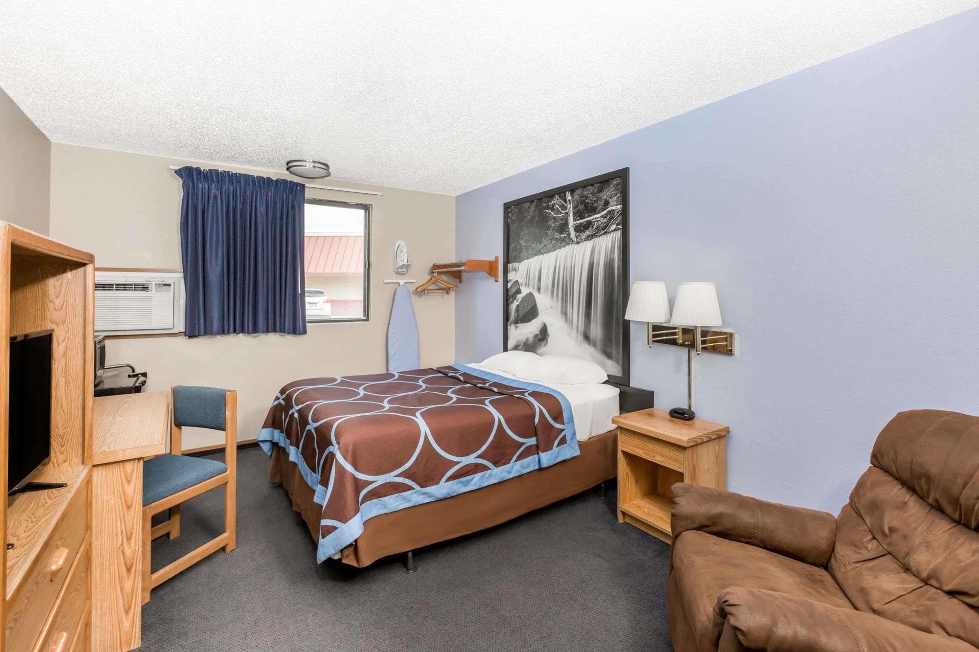 Super 8 By Wyndham Manhattan Ks Eksteriør billede